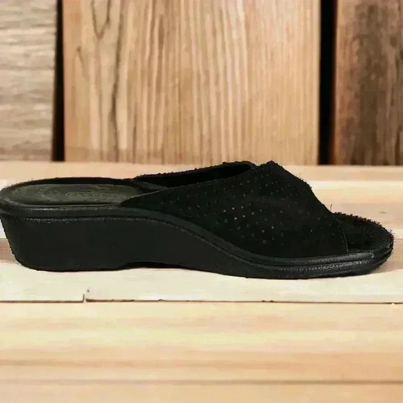 Fly Flot Women's NWOT Anti-Shock Black Leather Slip-On Sandals Euro 40 US 8.5. - Picture 3 of 6